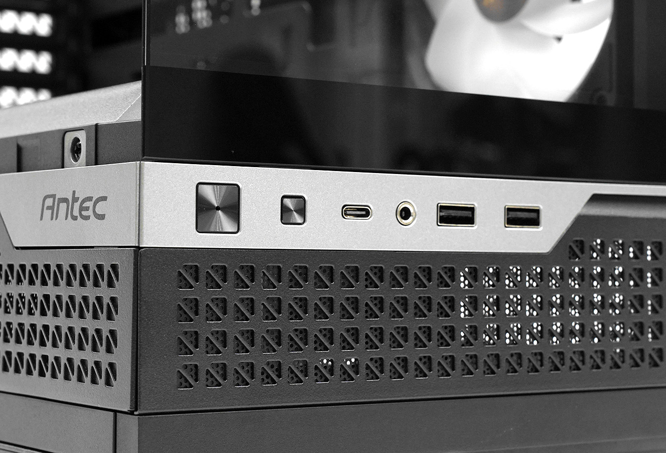 ANTEC C7 ARGB
