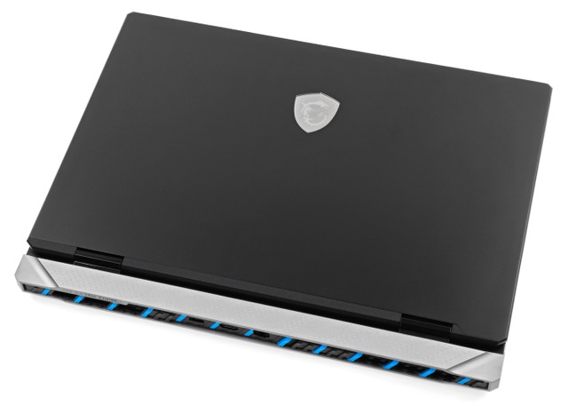 MSI Titan 18 HX AI A2XW 電競筆電