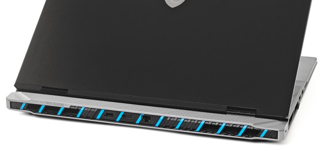 MSI Titan 18 HX AI A2XW 電競筆電