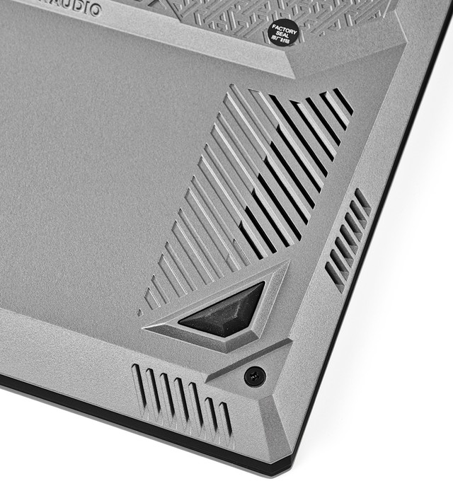 MSI Titan 18 HX AI A2XW 電競筆電