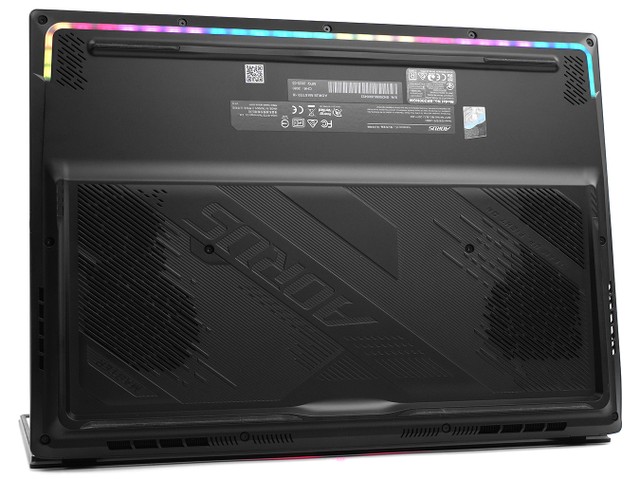 GIGABYTE AORUS MASTER 18 BYH